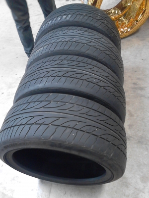 245/40R18 DUNLOP SP SPORT LM 703  ยางสวย แต่งซิ่งครับ  ชุด 4  เส้น tel.081-427-3941