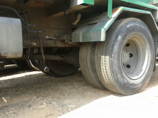 ขายรถบรรทุก 6 ล้อหัวคัสซี ISUZU FTR 200 แรงม้าปี 2550 มี 80 คันราคาคันละ 700000