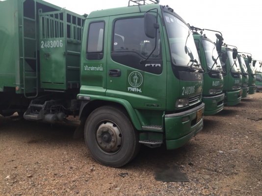 ขายรถบรรทุก 6 ล้อหัวคัสซี ISUZU FTR 200 แรงม้าปี 2550 มี 80 คันราคาคันละ 700000