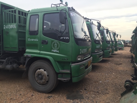 ขายรถบรรทุก 6 ล้อหัวคัสซี ISUZU FTR 200 แรงม้าปี 2550 มี 80 คันราคาคันละ 700000