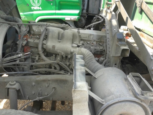 ขายรถบรรทุก 6 ล้อหัวคัสซี ISUZU FTR 200 แรงม้าปี 2550 มี 80 คันราคาคันละ 700000