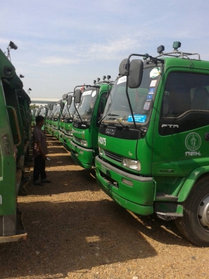ขายรถบรรทุก 6 ล้อหัวคัสซี ISUZU FTR 200 แรงม้าปี 2550 มี 80 คันราคาคันละ 700000