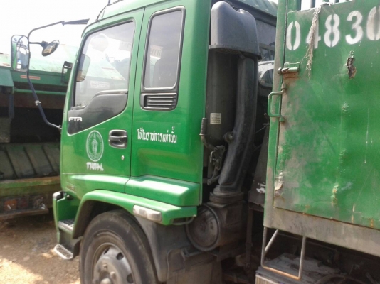 ขายรถบรรทุก 6 ล้อหัวคัสซี ISUZU FTR 200 แรงม้าปี 2550 มี 80 คันราคาคันละ 700000