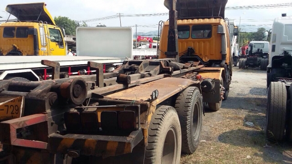 12 ล้อฮุก HINO รุ่น 1J เครื่องยนต์ 240 แรงม้า