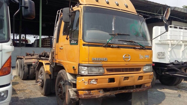 12 ล้อฮุก HINO รุ่น 1J เครื่องยนต์ 240 แรงม้า