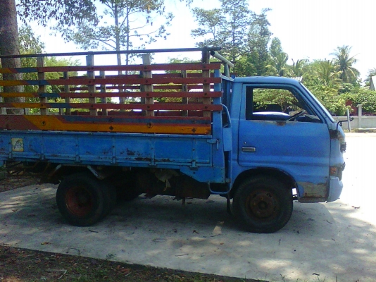 ขายรถ 6 ล้อ ESUZU 85  หัวแตงโม