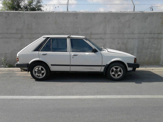 ขายMazda 323 5ประตู ใช้ได้ดี เดิมๆบางๆ 26,000 (ต่อรองได้)