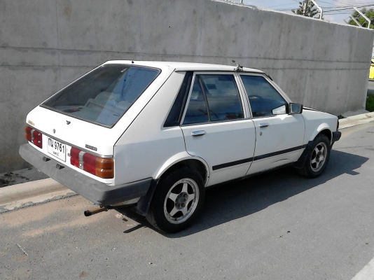 ขายMazda 323 5ประตู ใช้ได้ดี เดิมๆบางๆ 26,000 (ต่อรองได้)