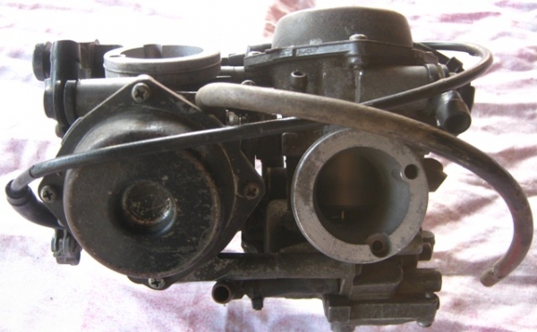 ขายคาร์ูบู steed400 ใช้งานได้เลย 3800 พร้อมส่ง สนใจโทร0870344663