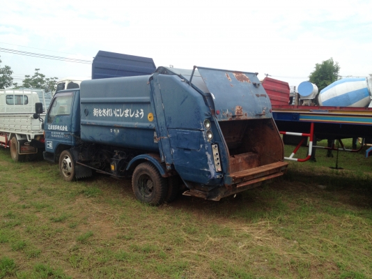 ขายรถขยะ ตามสภาพจากญี่ปุ่น มีเล่มแล้ว เครื่อง 4HG1 129  แรงม้า ถังไฮดรอลิค ใช้งานครบ
