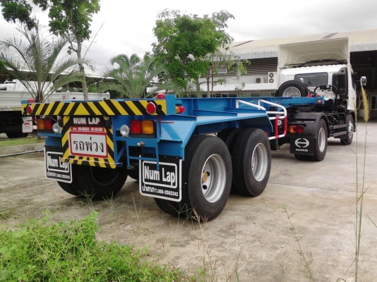 หางเทรลเลอร์ 20,40 ฟุต  ให้เช่า ติดต่อ คุณนริศร 081-7335156