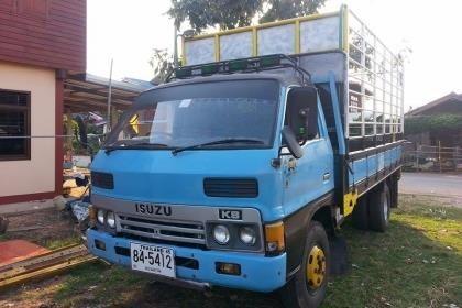 ขาย6ล้อ ISUZU KS110แรง เครื่องดี แคชซีสวย ยางดี ยาว4.30เมตร เฟืองท้ายใหญ่F สภาพพร้อมใช้งาน เอกสารพร้อมโอน สนใจโทร 090-8588220คุณนะ 093-3258446คุณบิว ID:narong498 หรือwww.truck.in.th/498 หรือเพจFacebook ณรงค์ ซื้อขายรถมือสอง (เว็บไซต์ส่วนตัว)