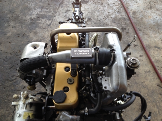 ขายเครื่อง isuzu2500เทอร์โบ