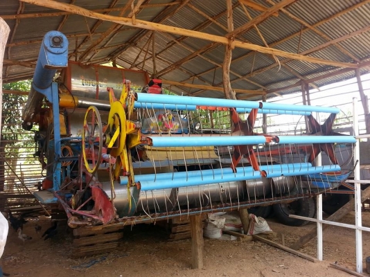 ขายรถเกี่ยวข้าวไทยเจริญ อุ้ม2.5ตัน เครื่องHO7D 195เทอร์โบ ปั้ม22ไดกิ้น ตัวเดิน12HT โช่และโลเลอร์ใหม่ พึ่งเกี่ยว 400กว่าไร่ สนใจโทร 090-8588220คุณนะ ID:narong498 หรือ www.truck.in.th/498 หรือfb:ณรงค์ ซื้อขายรถมือสอง (เว็บไซต์ส่วนตัว) ขายรถเกี่ยวข้าวไทยเจริญ อุ้ม2.5ตัน เครื่องHO7D 195เทอร์โบ ปั้ม22ไดกิ้น ตัวเดิน12HT โช่และโลเลอร์ใหม่ พึ่งเกี่ยว 400กว่าไร่ สนใจโทร 090-8588220คุณนะ ID:narong498 หรือ www.truck.in.th/498 หรือfb:ณรงค์ ซื้อขายรถมือสอง (เว็บไซต์ส่วนตัว)