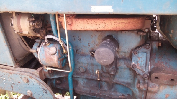 รถไถฟอร์ด 6600 เครื่อง T5