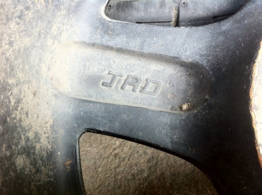 เพื่อนฝากขาย ล้อ JRD (German) ขนาด15 กว้าง6.5 ใส่ได้ทั้ง4/100และ4/114 สภาพเดิมๆขอบสวยหนาไม่มีเบียด ไม่มีดุ้ง พร้อมยางสวยๆดอกเต็มๆใช้ได้อีกนาน คู่หน้า185/55 r15 ปี2013 คู่หลัง 195/55 r15 ปี2012 ขายถูก 5,500 บาท โทร 086-895-3399 อยู่บางแค/พุทธมลฑลสาย1 เพื่อนฝากขาย ล้อ JRD (German) ขนาด15 กว้าง6.5 ใส่ได้ทั้ง4/100และ4/114 สภาพเดิมๆขอบสวยหนาไม่มีเบียด ไม่มีดุ้ง พร้อมยางสวยๆดอกเต็มๆใช้ได้อีกนาน คู่หน้า185/55 r15 ปี2013 คู่หลัง 195/55 r15 ปี2012 ขายถูก 5,500 บาท โทร 086-895-3399 อยู่บางแค/พุทธมลฑลสาย1