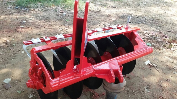 ขายผานพรวน5x22 ของ เอ็น.จี เปลี่ยนใบใหม่ ลูกปืนแน่น พร้อมใช้งาน ขายผานพรวน5x22 ของ เอ็น.จี เปลี่ยนใบใหม่ ลูกปืนแน่น พร้อมใช้งาน