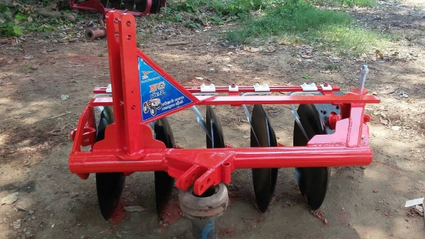 ขายผานพรวน5x22 ของ เอ็น.จี เปลี่ยนใบใหม่ ลูกปืนแน่น พร้อมใช้งาน ขายผานพรวน5x22 ของ เอ็น.จี เปลี่ยนใบใหม่ ลูกปืนแน่น พร้อมใช้งาน