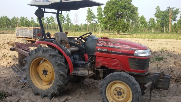 ขายครับรถไถยันม้า35แรงสองเพลา ราคา195000บาท  รถสวยมากเดิมๆ ยังไม่ได้ล้างมีผาน5หนึ่งอันอยู่ วังบัว อ คลองขลุง จ กำแพงเพชรสนใจโทร 0813655997 อำพรพาเจริญราคาคุยกันได้อีกนะครัย