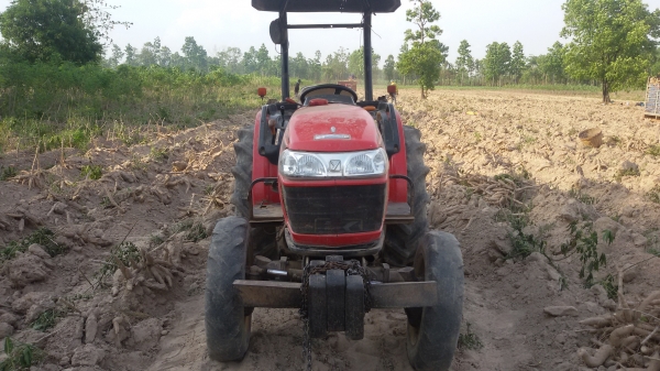 ขายครับรถไถยันม้า35แรงสองเพลา ราคา195000บาท  รถสวยมากเดิมๆ ยังไม่ได้ล้างมีผาน5หนึ่งอันอยู่ วังบัว อ คลองขลุง จ กำแพงเพชรสนใจโทร 0813655997 อำพรพาเจริญราคาคุยกันได้อีกนะครัย