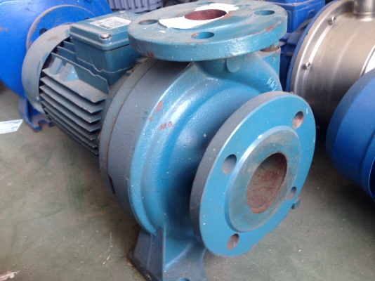 ขายปั้มน้ำหอยโข่ง Calpeda 5.5HP. 380V เข้า 2.5 ออก 1.5 นิ้ว ใบพัดทองเหลือง สภาพสวย พร้อมใช้งาน