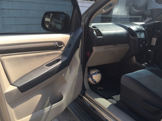 ให้เช่ารถเชฟโรเลต เทรลเบลเซอร์