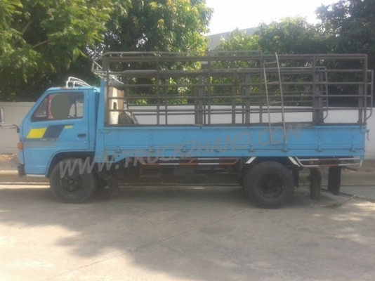 รถบรรทุก 6 ล้อ กระบะรั้ว ISUZU NKR  เครื่อง 4BE1 110 แรงม้า 4 สูบ รถปีจดทะเบียน 2534