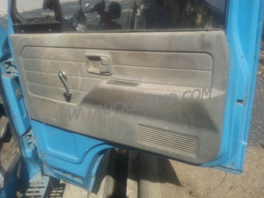 รถบรรทุก 6 ล้อ กระบะรั้ว ISUZU NKR  เครื่อง 4BE1 110 แรงม้า 4 สูบ รถปีจดทะเบียน 2534