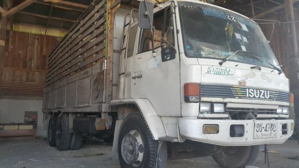 รถล่องFVM 12MY   175 แรง  ทะเบียนเต็ม(ขอบคุณ พี่จาก จ. อุบล ฯ นะครับ)  ราคา   555,000  บาท  ด่วนๆๆ