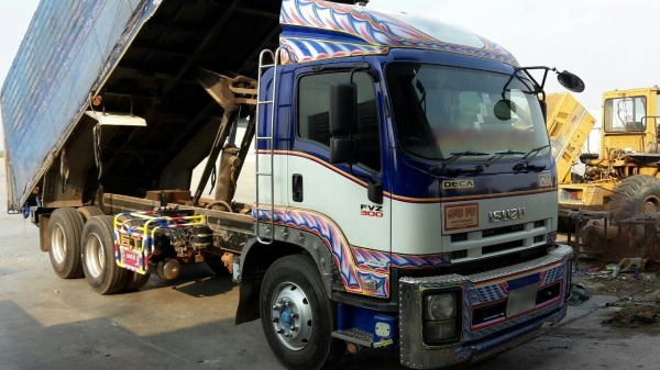 ขายรถพ่วง 22 ล้อ แม่-ลูก กระบะเนียมคอกเกษตรดั้ม อู่.เอสที ISUZU 300 แรง ปี.53 รถสวยมากๆ ราคาแค่.2400000 ต่อรอง สนใจโทรจองด่วน