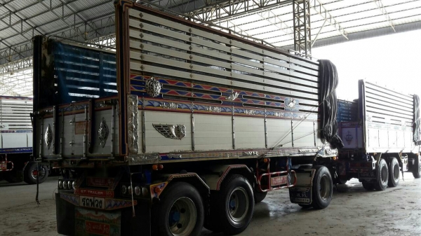 ขายรถพ่วง 22 ล้อ แม่-ลูก กระบะเนียมคอกเกษตรดั้ม อู่.เอสที ISUZU 300 แรง ปี.53 รถสวยมากๆ ราคาแค่.2400000 ต่อรอง สนใจโทรจองด่วน