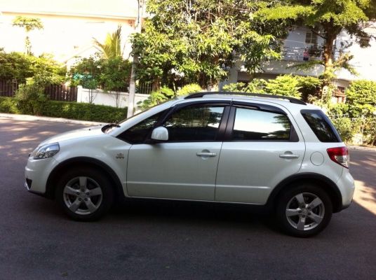 Suzuki sx4 ตัว TOP ปี 2011 รถบ้านใช้น้อย เจ้าของขายเอง