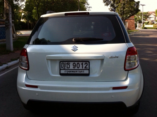 Suzuki sx4 ตัว TOP ปี 2011 รถบ้านใช้น้อย เจ้าของขายเอง Suzuki sx4 ตัว TOP ปี 2011 รถบ้านใช้น้อย เจ้าของขายเอง