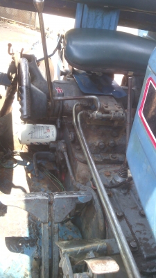 ขายรถไถฟอร์ดเสื้อลายพร้อมลุยงานหนักเอกสารพร้อมจดทะเบียนโอน330000บาท