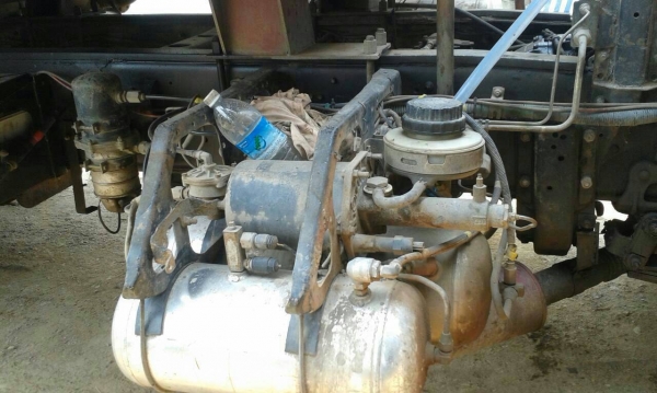 สิบล้อเพาเดียว HiNO - FN 3M-195แรง บรรทุกน้ำ1,600ลิต สภาพดีพร้อมใช้ ทะเบียนพร้อมโอน