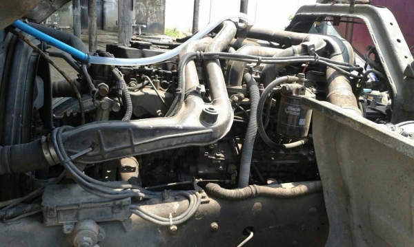 สิบล้อเพาเดียว HiNO - FN 3M-195แรง บรรทุกน้ำ1,600ลิต สภาพดีพร้อมใช้ ทะเบียนพร้อมโอน