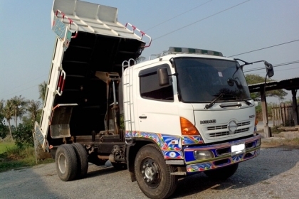 ขายรถบรรทุกหกล้อดั้มฮีโน่FG8J เครื่อง JO8E เทอร์โบอินเตอร์ 260 แรงม้า คอมมอนเร็ว รถห้างดั้มสามมิตร 8