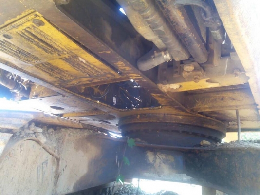 มี 2 รายการ แยกหรือเหมาก็ได้...10 ล้อท้ายและแบคโฮ PC200-5 ลาด2เพลา195 แรง FN527MTD42XX และแบคโฮPC200-5 คอนโทนสั้น ขายยก 1200000