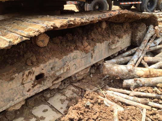 PC200-3 คอนโทนสั้น เครื่องดีแน่น ปั้มดีแรง แผ่นสวยแต่โซ่ไม่ค่อยสวย บาง