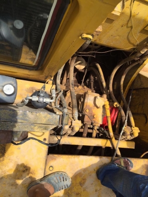 PC200-3 คอนโทนสั้น เครื่องดีแน่น ปั้มดีแรง แผ่นสวยแต่โซ่ไม่ค่อยสวย บาง