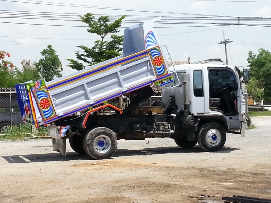 ขาย 6ล้อ สิงห์ไฮเธค (สมอเงิน)ปี2552 รุ่นJAC 210แรงม้า 6เกียร์,ดั้มดิน