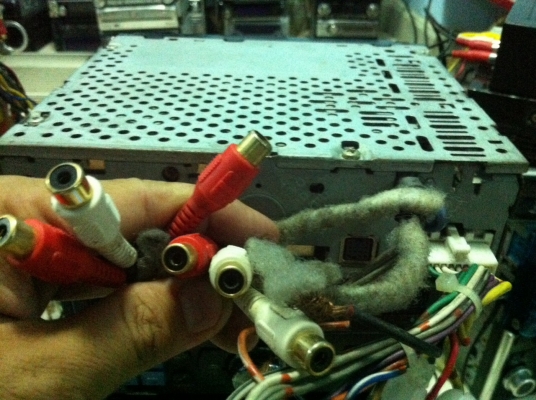 Clarion DRX7575Z 24Bit 4V CD FMคลื่นไทย มือ2 Clarion DRX7575Z 24Bit 4V CD FMคลื่นไทย มือ2