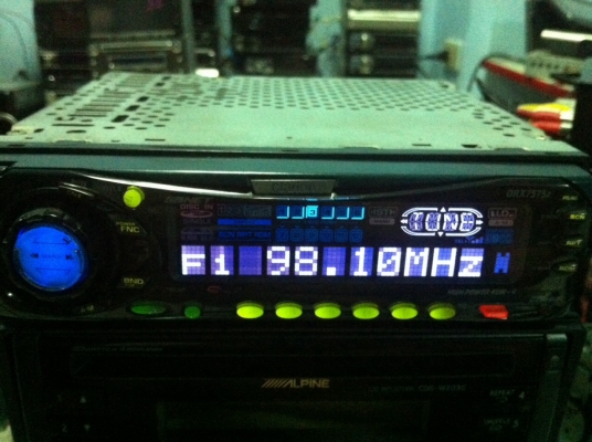 Clarion DRX7575Z 24Bit 4V CD FMคลื่นไทย มือ2 Clarion DRX7575Z 24Bit 4V CD FMคลื่นไทย มือ2