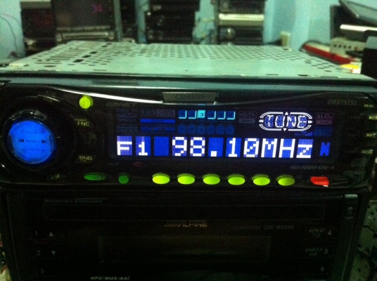 Clarion DRX7575Z 24Bit 4V CD FMคลื่นไทย มือ2 Clarion DRX7575Z 24Bit 4V CD FMคลื่นไทย มือ2