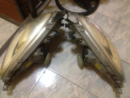 ไฟหน้า BENZ A160 ของเก่าญี่ปุ่นเเท้สภาพดี