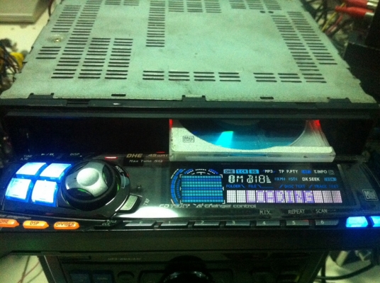 Alpine MDA-7763J MD หน้าจอสไลด์ไฟฟ้า ปรับระดับหน้าจอได้3ระดับ ปรีเอ้า1ชุด คุมกล่องCD มือ2 ญี่ปุ่น