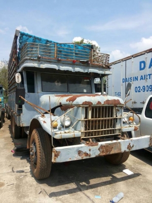 ขายด่วน!!! สิบล้อเพลาเดียว สภาพสวยๆ