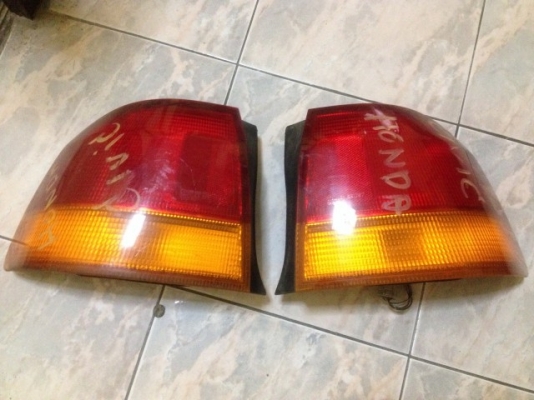 ไฟท้าย CIVIC ตาโตของเก่าญี่ปุ่นเเท้สภาพสวย