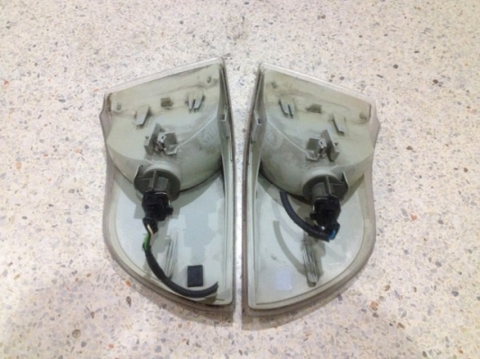 ไฟมุม VOLVO V70 เเท้ของเก่าญี่ปุ่นสภาพสวยพร้อมใช้