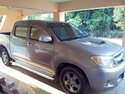 ขายรถกระบะ 4ประตู ตัวE 2.5 TOYOTA VIGO ปี47 สภาพเดิมเครื่องเดิม ภายในสวย สภาพพร้อมใช้งาน เอกสารเล่มทะเบียนพร้อมโอน